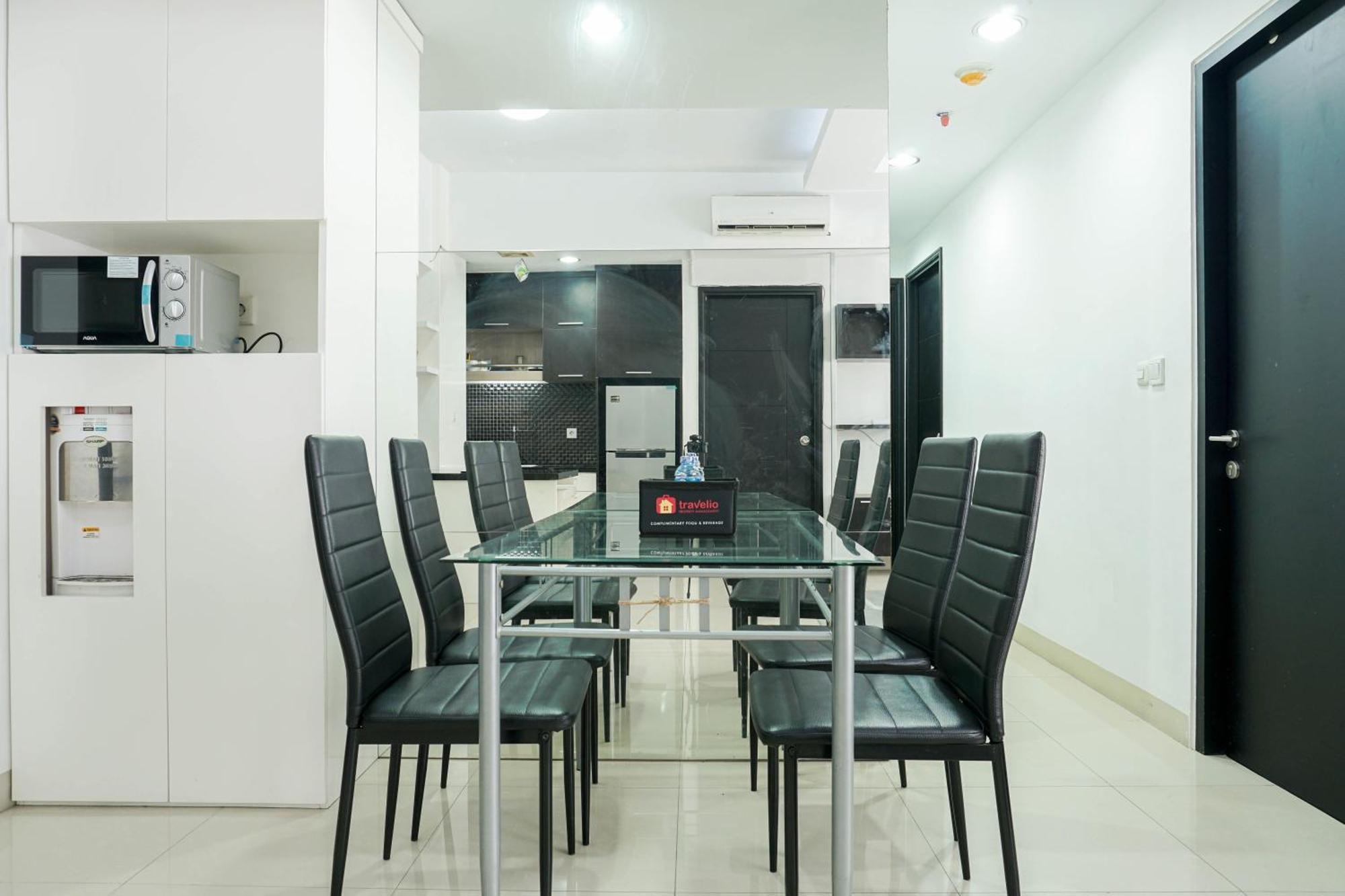 Apartment Spacious 3br Ambassade Kuningan By Travelio *